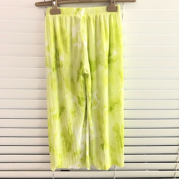 Zara Girls wide leg pleated  pants tie dye pattern & puffy shoulder tee set of 3 - Picture 8 of 15
